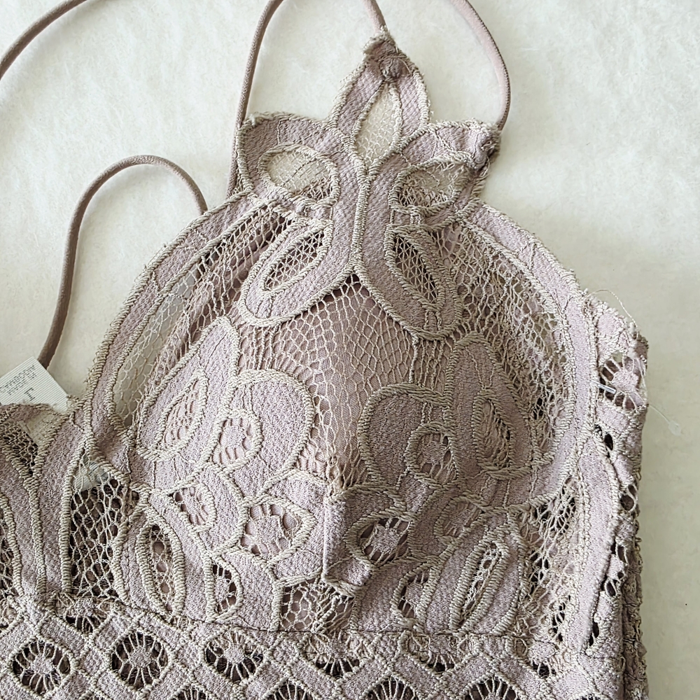 Zenana Women's Lace Spaghetti Strap Tank Top Size L - Picture 3 of 7